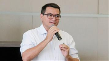 Chió apresenta voto de aplausos a prefeito premiado pela Abrinq