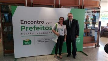 Arapiraca marca presença em encontro regional do Programa Prefeito Amigo da Criança