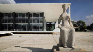 Estado deve garantir creche a crianças de até 5 anos, decide STF