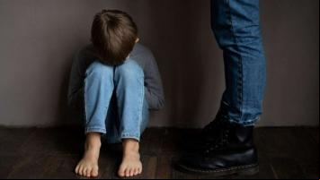 Marcas do ado: campanha aborda reflexos do abuso infantil para a vida