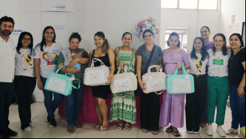 Prefeitura de Curvelo entrega kits de enxoval para gestantes do ESF Esperança