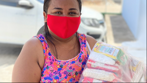 Com o apoio da empresa GAM, Fundação Abrinq doa 220 cestas básicas para famílias que precisam