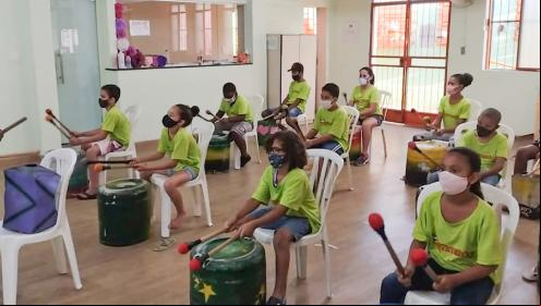  Famílias são beneficiadas com alimentos e kits de higiene em Vespasiano - MG